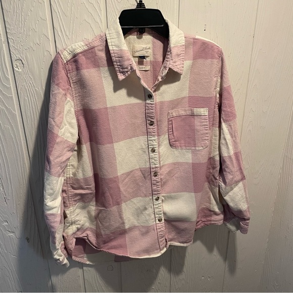 Universal Thread Pink & White Women’s Flannel - Picture 3 of 5